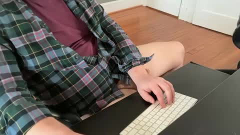 Snapshot of tompalmer886 chatting on January 2025 04:32:02 PM tompalmer886 online show from January 2025 04:32:02 PM