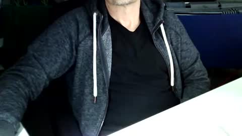 Snapshot of tomtom02029 chatting on December 2024 01:22:02 PM Tom online show from December 2024 01:22:02 PM