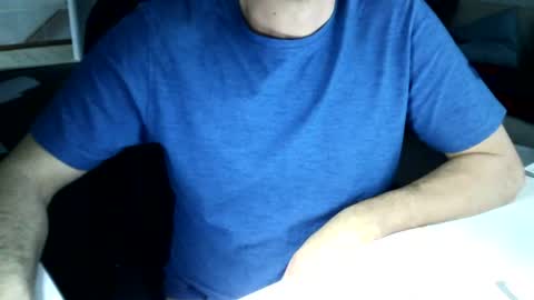 Snapshot of tomtom02029 chatting on December 2024 01:38:02 PM Tom online show from December 2024 01:38:02 PM