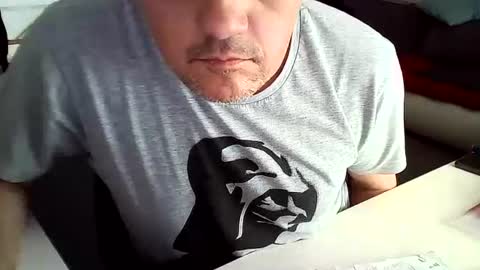 Snapshot of tomtom02029 chatting on February 2025 11:32:02 AM Tom online show from February 2025 11:32:02 AM