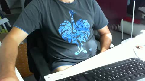 Snapshot of tomtom02029 chatting on September 2025 09:54:01 AM Tom online show from September 2025 09:54:01 AM