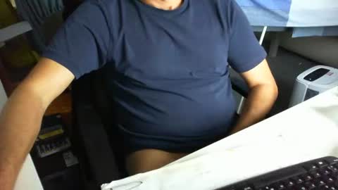 Snapshot of tomtom02029 chatting on October 2025 01:37:01 PM Tom online show from October 2025 01:37:01 PM