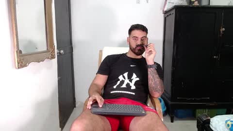 Snapshot of tomy_johnson2 chatting on January 2025 08:28:01 PM Tomas jhonson online show from January 2025 08:28:01 PM