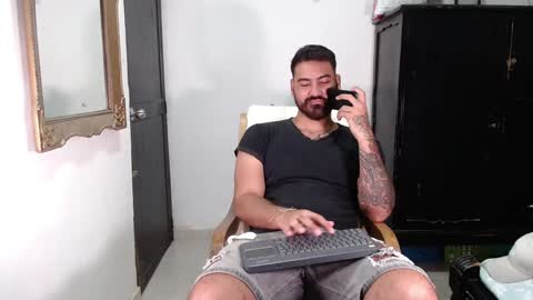 Snapshot of tomy_johnson2 chatting on January 2025 08:46:01 PM Tomas jhonson online show from January 2025 08:46:01 PM