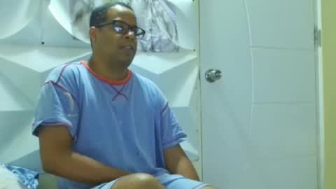 Antonio online show from March 2025 12:43:01 PM