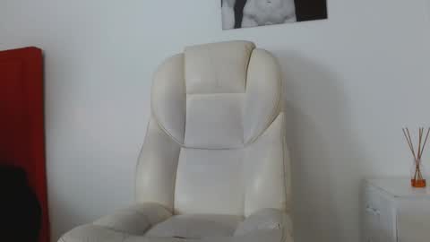 Snapshot of tonibelmont chatting on March 2025 09:51:02 PM TONI BELMONT online show from March 2025 09:51:02 PM