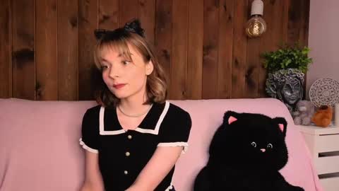 Melissa online show from May 2026 07:22:02 PM