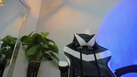 Snapshot of tonny_collins chatting on November 2025 06:30:02 PM tonny_collins online show from November 2025 06:30:02 PM