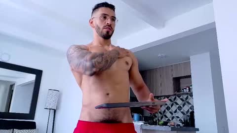 Snapshot of tony_muscle1 chatting on October 2025 07:16:02 PM tony muscle1 online show from October 2025 07:16:02 PM