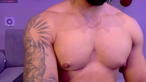 Snapshot of tony_muscle1 chatting on June 2026 11:13:02 PM tony muscle1 online show from June 2026 11:13:02 PM