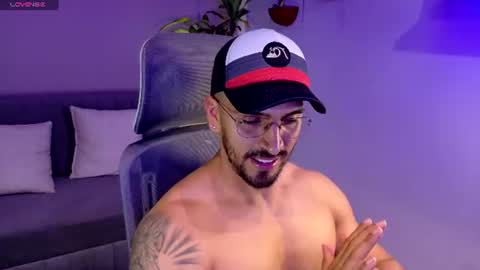 Snapshot of tony_muscle1 chatting on July 2026 07:07:02 PM tony muscle1 online show from July 2026 07:07:02 PM