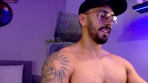 Snapshot of tony_muscle1 chatting on July 2026 06:57:01 PM tony muscle1 online show from July 2026 06:57:01 PM
