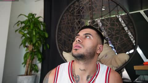 Snapshot of tony_newmen chatting on January 2025 12:11:01 AM tony online show from January 2025 12:11:01 AM