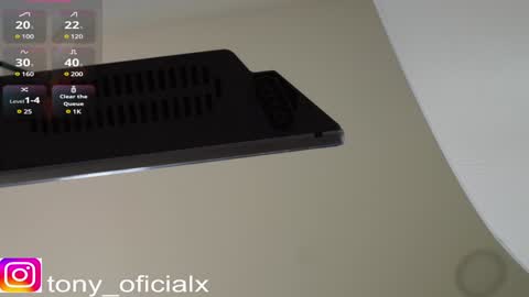 Snapshot of tony_newmen chatting on January 2025 07:58:02 PM tony online show from January 2025 07:58:02 PM