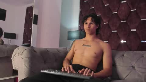 Tony Benedetti online show from January 2026 08:35:01 PM