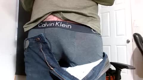 tonytonytony3001 online show from February 2026 08:27:01 PM