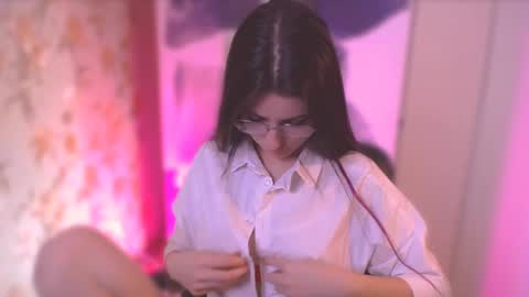 Elizabeth online show from February 2025 04:53:02 PM