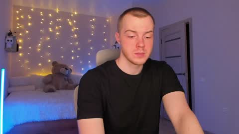 Snapshot of toohornyserj chatting on December 2024 07:54:01 PM toohornyserj online show from December 2024 07:54:01 PM