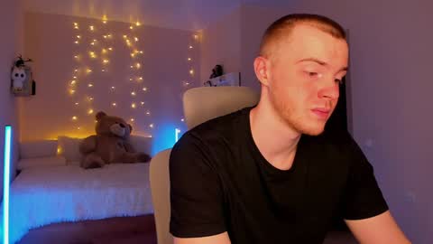 Snapshot of toohornyserj chatting on December 2024 11:08:01 PM toohornyserj online show from December 2024 11:08:01 PM