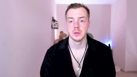 Snapshot of toohornyserj chatting on February 2025 10:09:01 PM toohornyserj online show from February 2025 10:09:01 PM