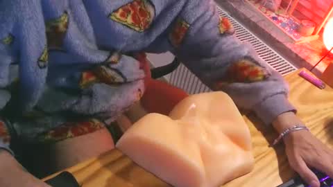 Snapshot of toohugeandstonedxoxo chatting on September 2025 11:51:01 PM toohugeandstonedxoxo online show from September 2025 11:51:01 PM