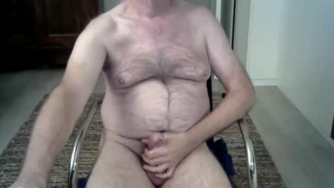 Snapshot of tooohard chatting on April 2026 09:04:02 PM Alex online show from April 2026 09:04:02 PM