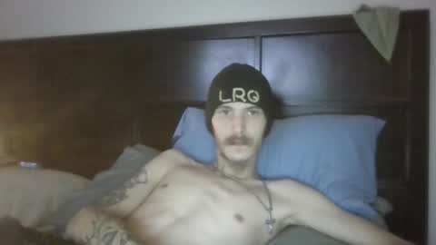 Snapshot of tootall803 chatting on December 2024 06:28:01 AM TooTall803 online show from December 2024 06:28:01 AM