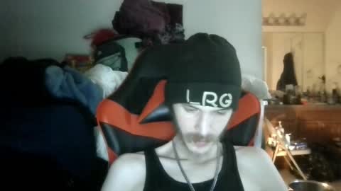 Snapshot of tootall803 chatting on February 2025 11:59:01 PM TooTall803 online show from February 2025 11:59:01 PM