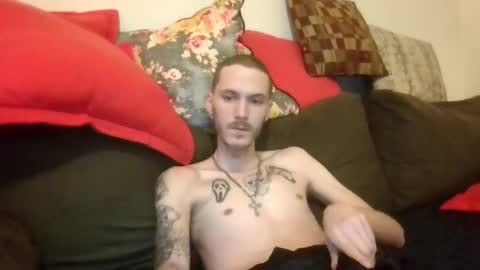 Snapshot of tootall803 chatting on September 2025 02:37:02 AM TooTall803 online show from September 2025 02:37:02 AM