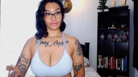 Snapshot of toothyy chatting on December 2024 04:44:02 AM toothyy online show from December 2024 04:44:02 AM