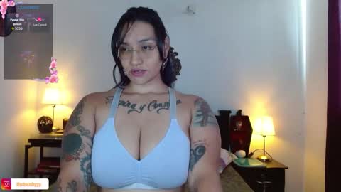 Snapshot of toothyy chatting on October 2025 01:07:01 PM toothyy online show from October 2025 01:07:01 PM