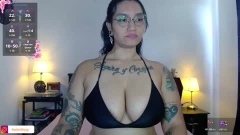 Snapshot of toothyy chatting on November 2025 04:42:01 PM toothyy online show from November 2025 04:42:01 PM