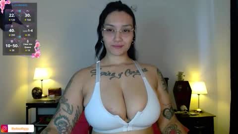 Snapshot of toothyy chatting on December 2025 09:46:02 PM toothyy online show from December 2025 09:46:02 PM