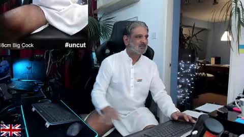 topalphaboss online show from November 2025 12:57:01 AM