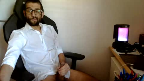 Snapshot of topg84 chatting on June 2026 02:37:02 PM Topg84 online show from June 2026 02:37:02 PM