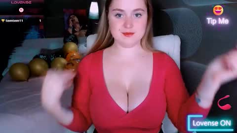 Snapshot of tori_blond chatting on November 2025 07:28:01 AM tori_blond online show from November 2025 07:28:01 AM