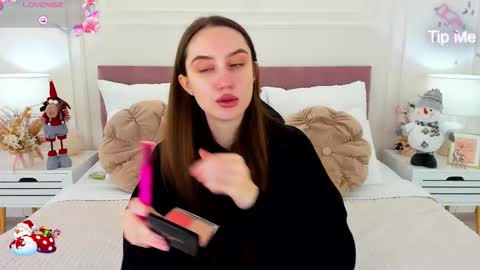 Snapshot of torisonn chatting on December 2025 06:30:02 AM Tori online show from December 2025 06:30:02 AM