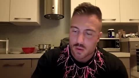 toro_arrapato online show from December 2025 04:12:02 PM