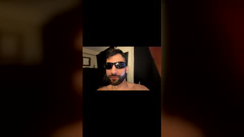 Snapshot of toronto325 chatting on December 2025 02:31:01 AM Toronto325 online show from December 2025 02:31:01 AM