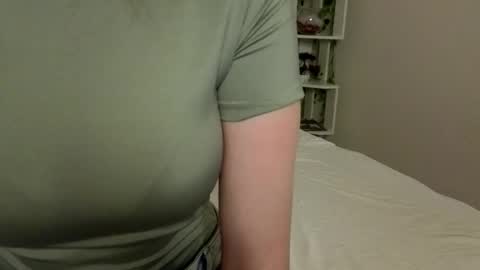 Snapshot of toshacress chatting on February 2026 06:26:01 AM Kate online show from February 2026 06:26:01 AM