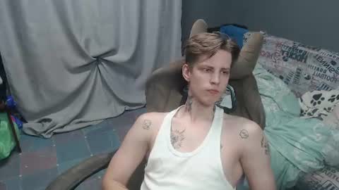 Snapshot of tosssska20 chatting on June 2026 10:45:01 PM Toshka online show from June 2026 10:45:01 PM
