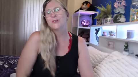 Milly online show from February 2026 11:25:01 PM