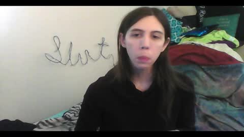 Snapshot of totalfuckingadorable chatting on December 2025 09:43:02 PM Luna online show from December 2025 09:43:02 PM