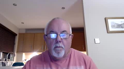 Snapshot of touchwood25 chatting on October 2025 06:39:01 PM TOUCHWOOD25 online show from October 2025 06:39:01 PM