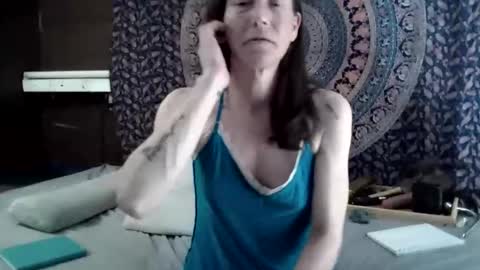 Snapshot of toxiclayne chatting on April 2026 03:15:01 AM toxiclayne online show from April 2026 03:15:01 AM