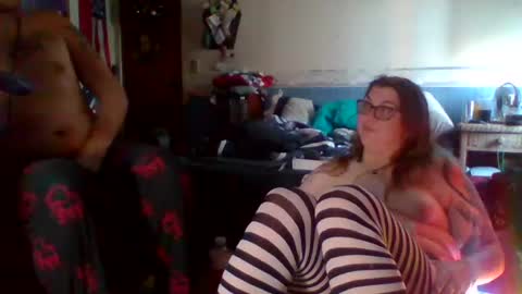 Toxiclove1311 online show from December 2024 09:42:02 PM