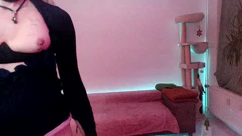 Snapshot of toyboybitchslut chatting on January 2025 04:26:01 AM Patrizia online show from January 2025 04:26:01 AM