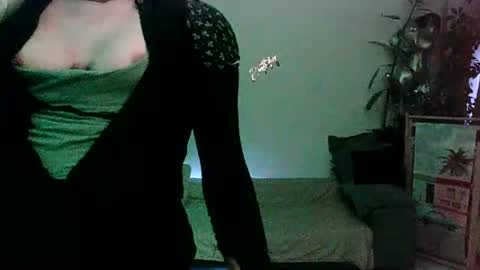 Snapshot of toyboybitchslut chatting on July 2026 02:50:01 AM Patrizia online show from July 2026 02:50:01 AM