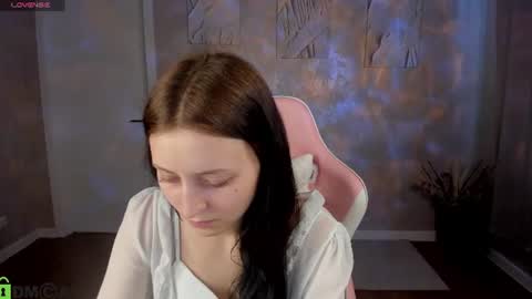 tracey_gill online show from June 2026 09:09:02 AM