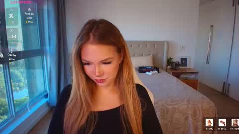 Snapshot of tracy_tay1or chatting on July 2026 10:54:02 AM Tracy GMT2 Mon 3 AM - 4 PM Tue 3 AM - 4 PM Wed 3 AM - 4 PM Thur 3 AM - 4 PM Fri 3 AM - 4 PM online show from July 2026 10:54:02 AM